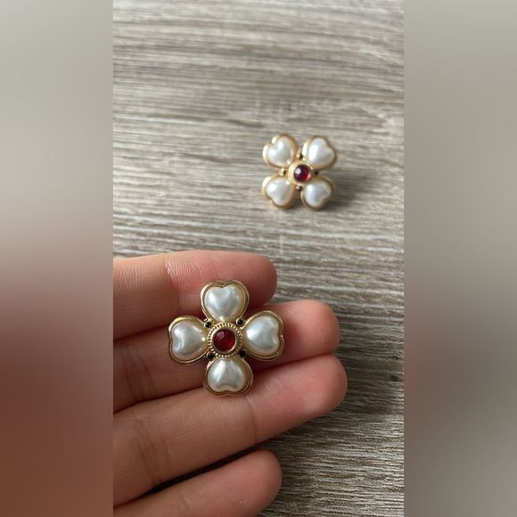 Italian vintage style earrings A35 - Picture 3 of 4